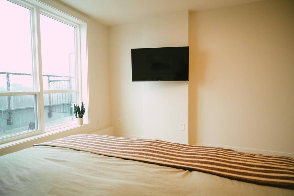Chic Cozy Retreat - 2Br - Stunning North End Views Halifax Exterior foto